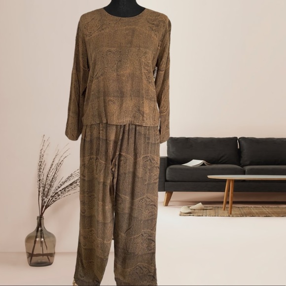 {VINTAGE} beautiful TANAMI two piece set pants/top - Picture 2 of 8